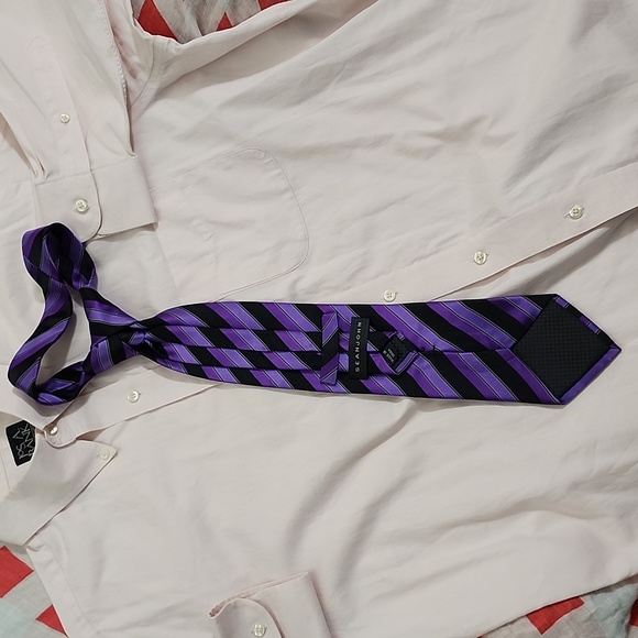 Sean John Bold Purple and Black Striped Silk Tie - Picture 5 of 5